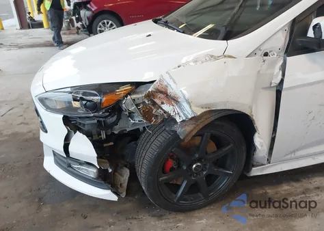 2018 Ford Focus St from USA, damaged, VIN 1FADP3L9XJL290004